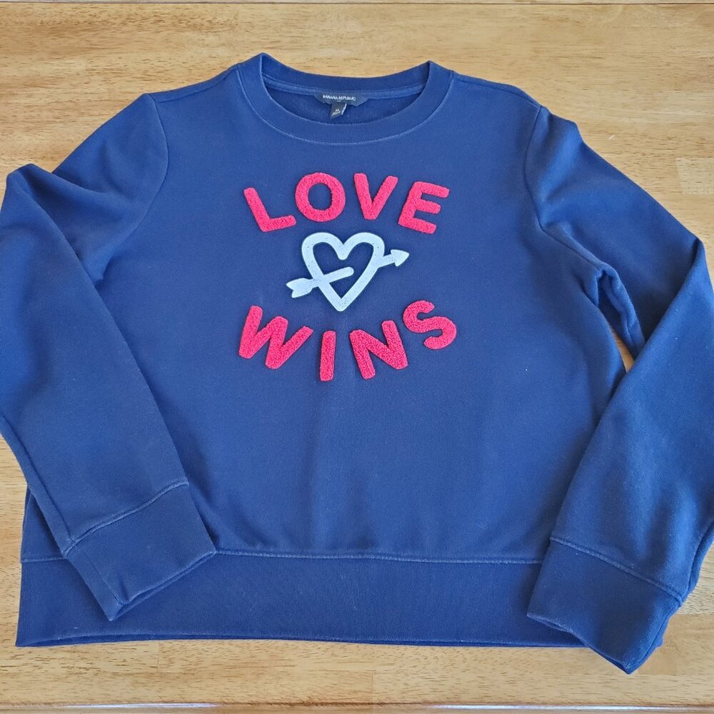 Banana Republic Terry "Love Wins" graphic sweatshirt size medium